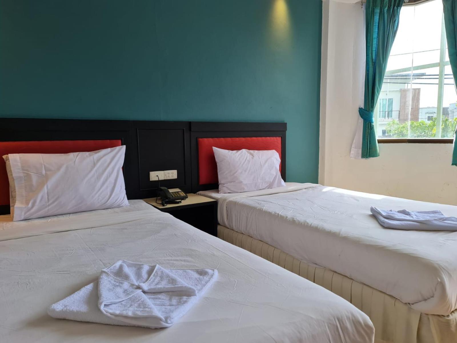 Desa Phuket Hotel Ngoại thất bức ảnh