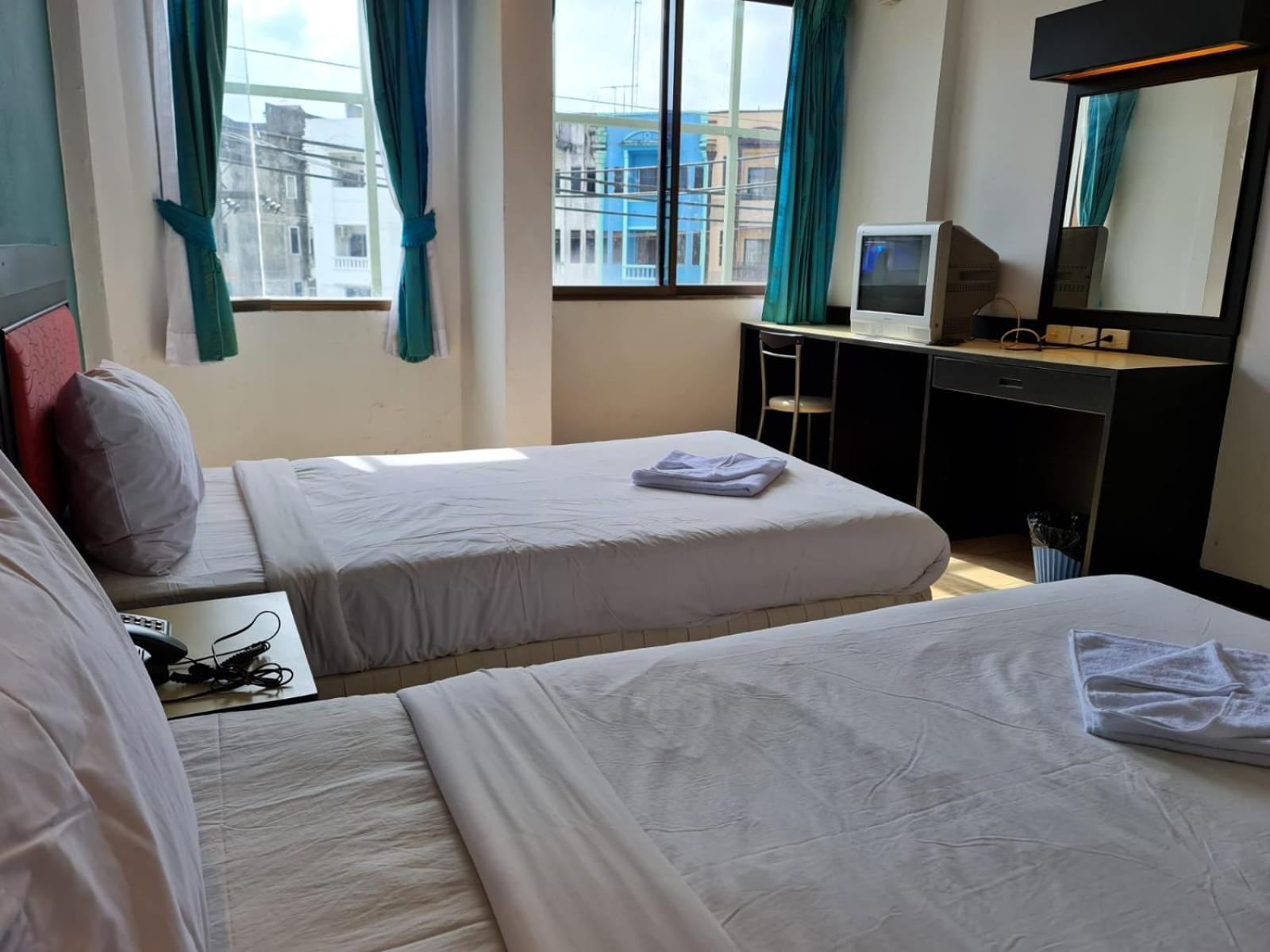 Desa Phuket Hotel Ngoại thất bức ảnh