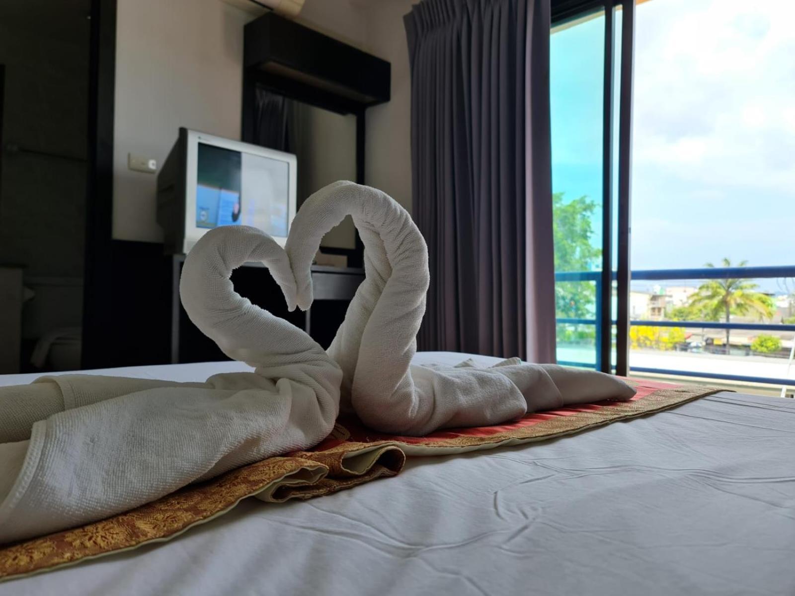 Desa Phuket Hotel Ngoại thất bức ảnh